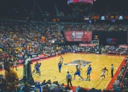 开云棋牌游戏-布伦森末节统治攻防，爵士鏖战山西锁定关键胜局