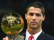 开云棋牌入口-绝境中的救赎，布鲁诺压哨一击，阿森纳逆转巴黎书写欧冠传奇