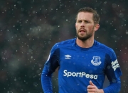 开云官网-上海队压制湖人，浓眉成为关键先生