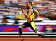 棋牌游戏-蓝月当空，桑巴独舞，曼城横扫摩洛哥的战术奇迹与维尼修斯的个人史诗